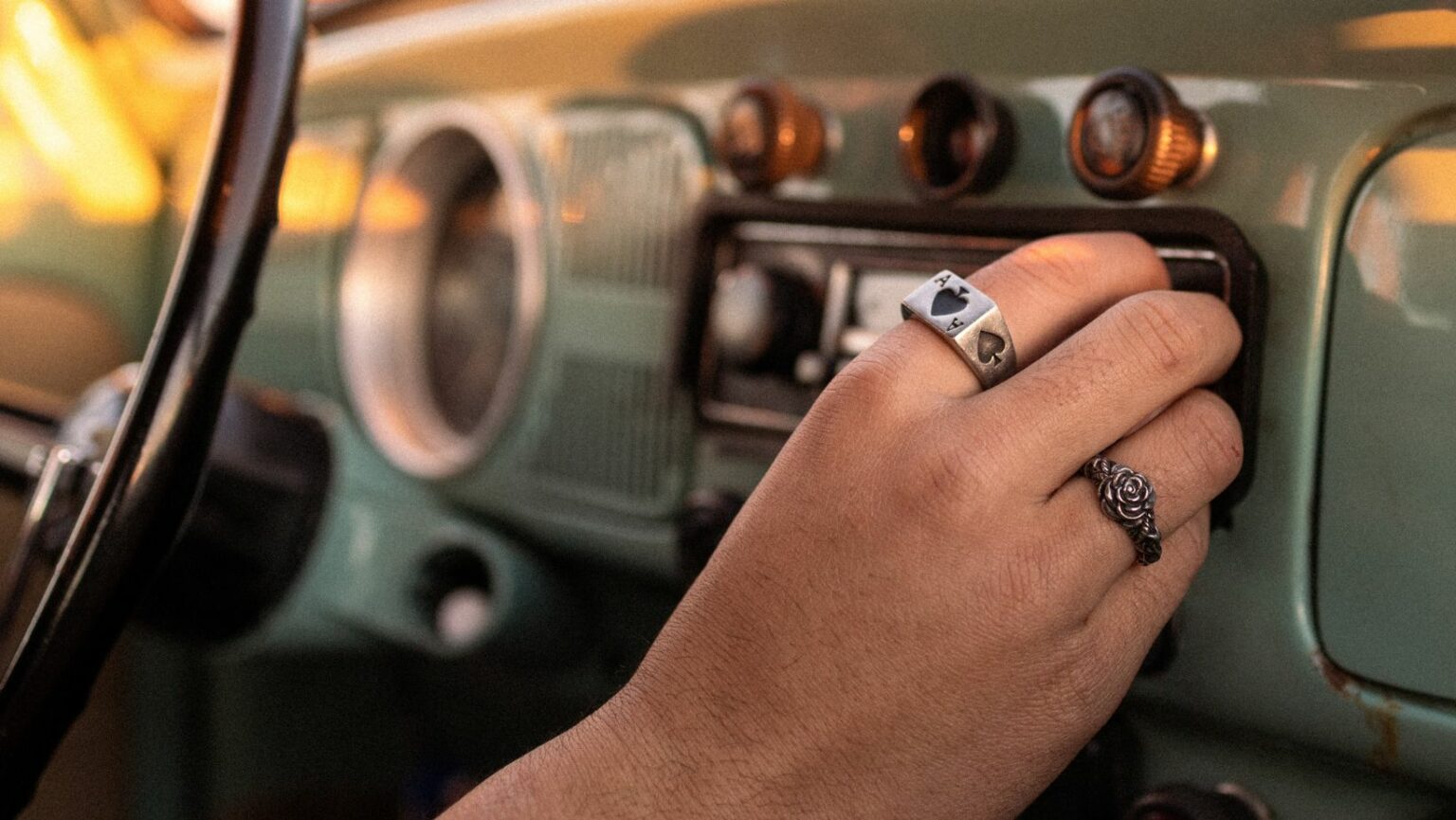 Can a Bad Battery Cause Radio to Not Work