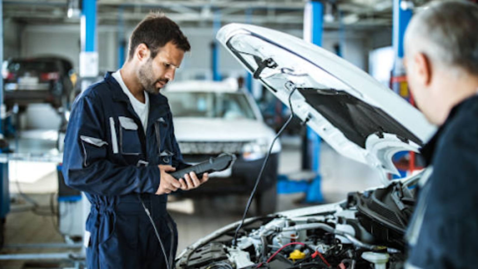 Common BMW Service Warning Signs You Shouldn’t Ignore